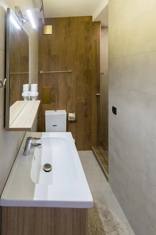 City Apartments La Casa Warna